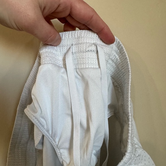 NWOT Nike dri fit white running shorts size M - Picture 8 of 10